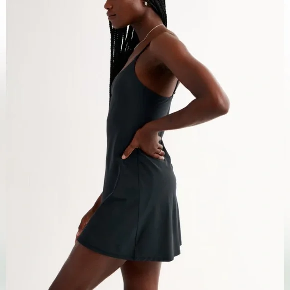 Abercrombie — Traveler Mini Dress – Size Small Tall — Black — NWOT - Picture 11 of 15